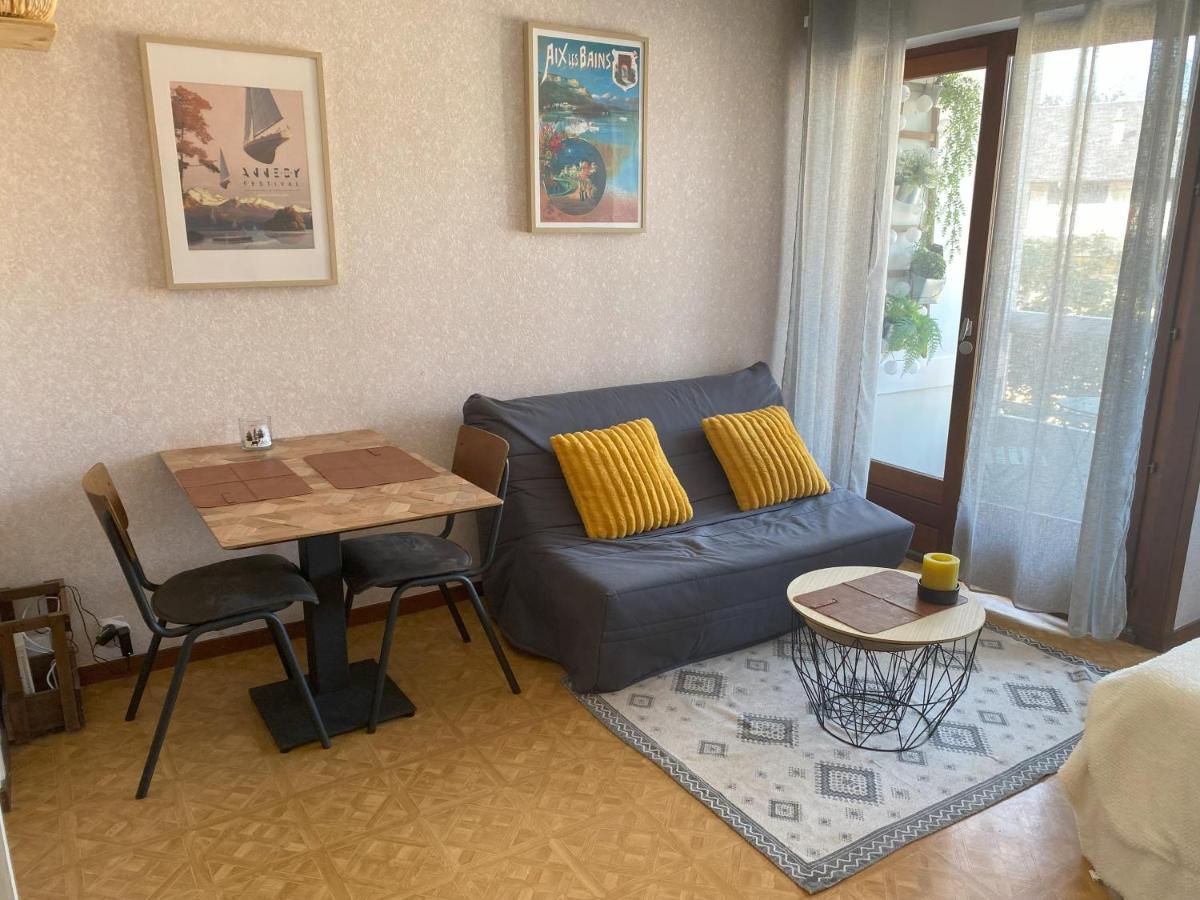Paisible Studio Avec Agreable Loggia 2 Mn Du Centre Aix-les-Bains Exterior foto